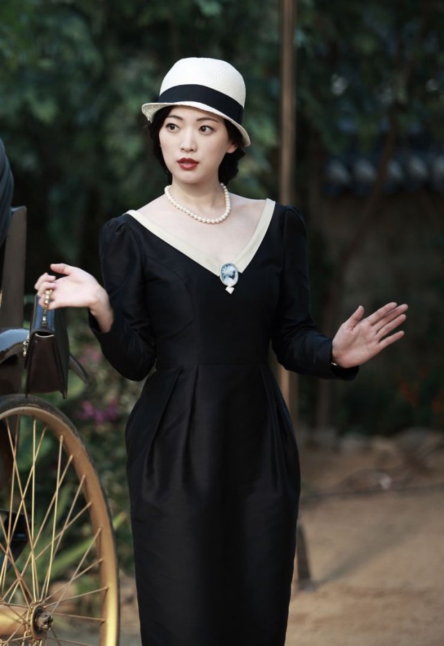 Love, Lies Fotoğrafı