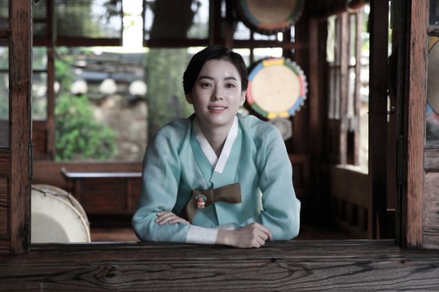 Love, Lies Fotoğrafı