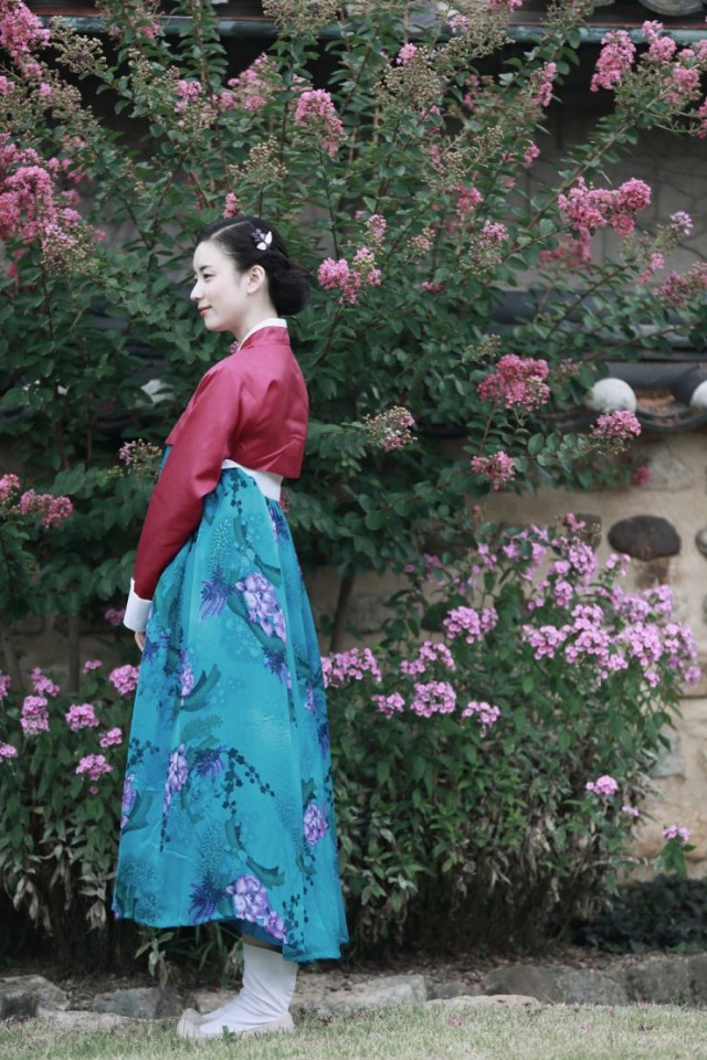 Love, Lies fotoğrafı