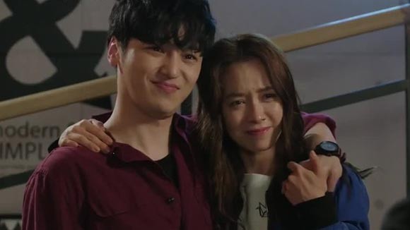 Ex-Girlfriend Club Fotoğrafı