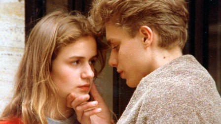 A Nos Amours fotoğrafı