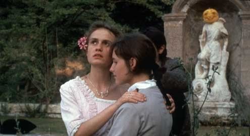 A Nos Amours fotoğrafı