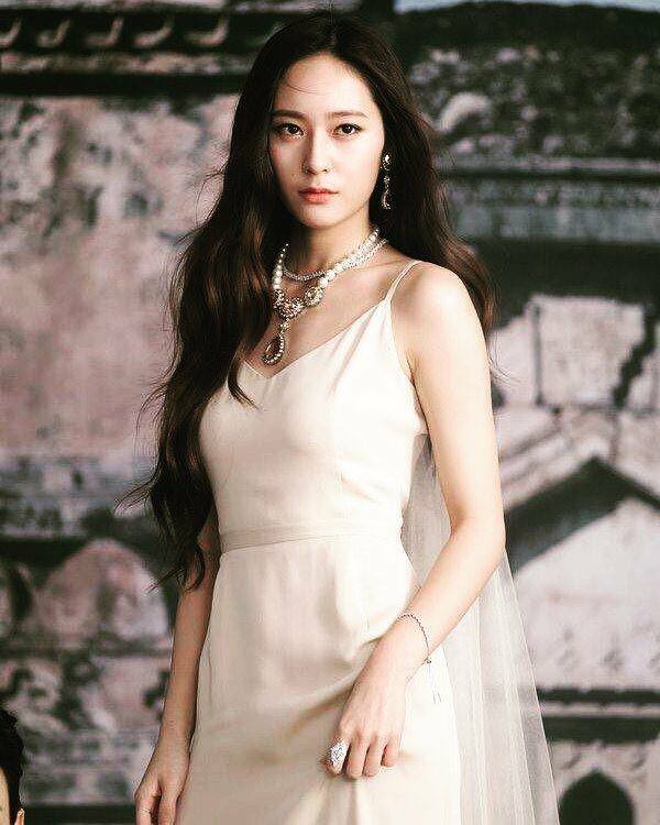 Bride of the Water God Fotoğrafı