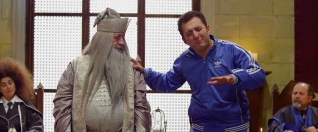 Sihirbazlık Okulunda Bir Türk fotoğrafı