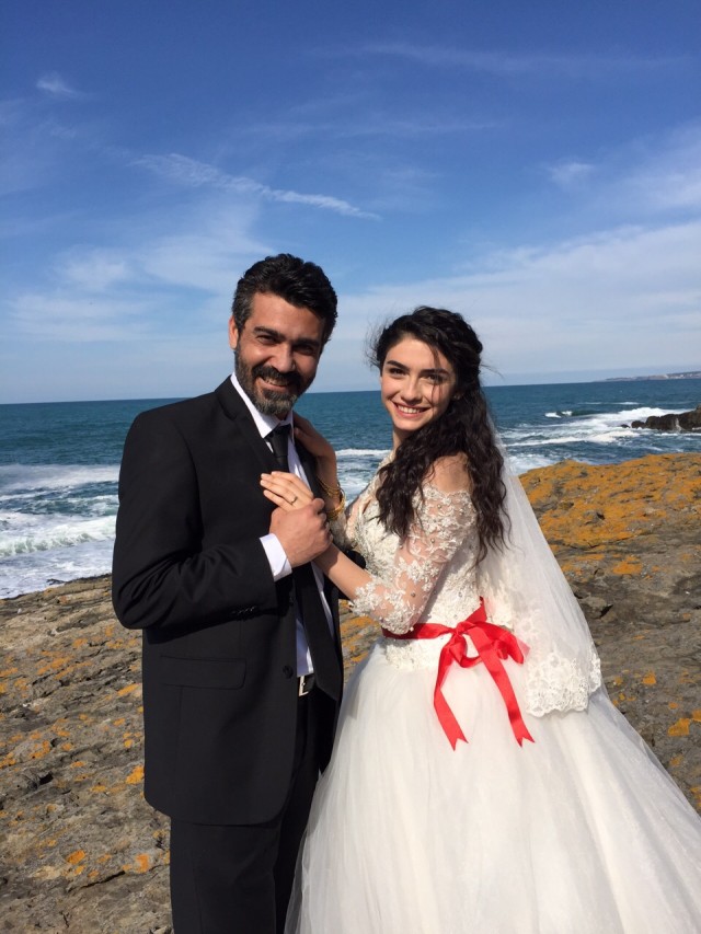 Dar Elbise Fotoğrafı