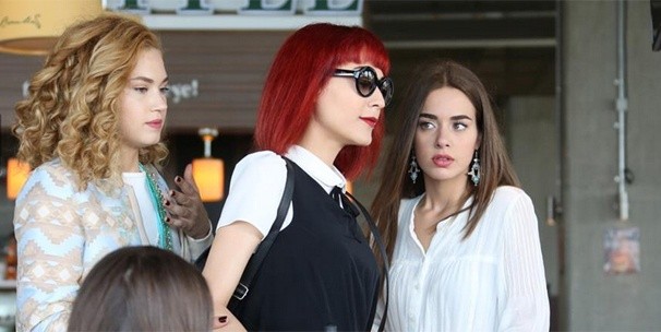 Tatlı Küçük Yalancılar Fotoğrafı