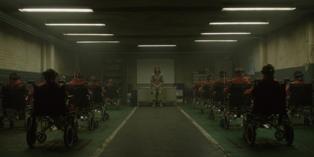 Tüm Sırların Sahibi Kız fotoğrafı