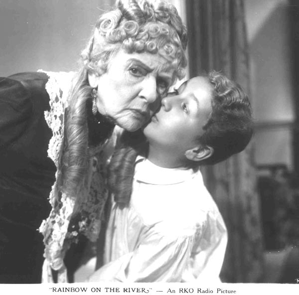 Nehrin Üzerinde Gökkuşağı fotoğrafı