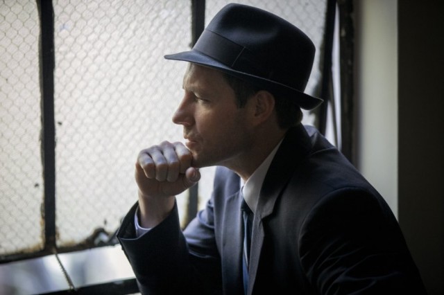 Public Morals fotoğrafı