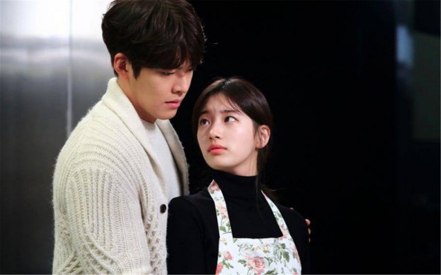 Uncontrollably Fond Fotoğrafı
