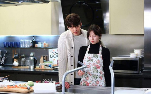 Uncontrollably Fond Fotoğrafı