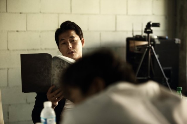 Asura: The City of Madness Fotoğrafı