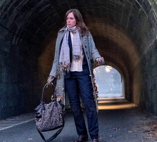 Trendeki Kız Fotoğrafı