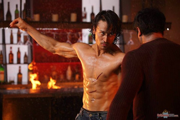 Baaghi: Asi ve Aşık Fotoğrafı