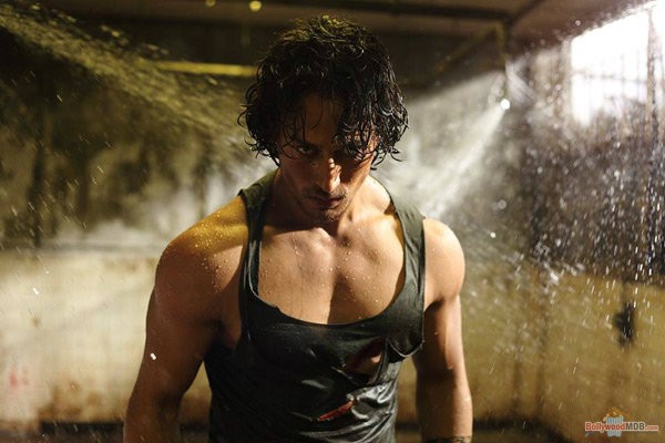 Baaghi: Asi ve Aşık fotoğrafı