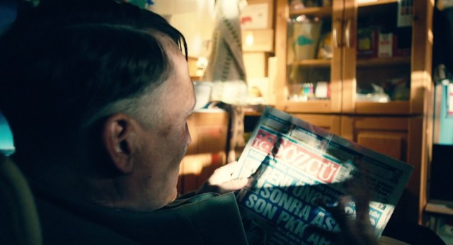 Look Who's Back Fotoğrafı