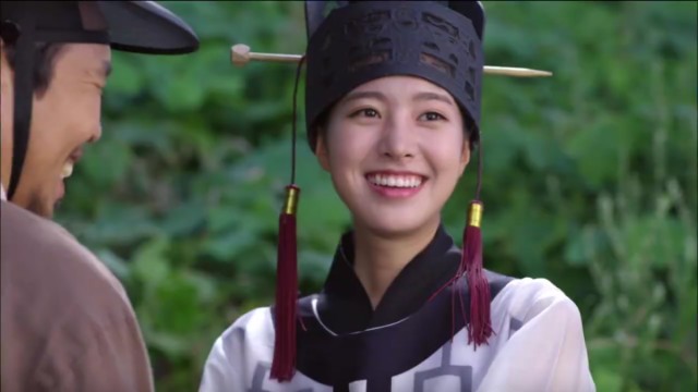 The Flower in Prison Fotoğrafı