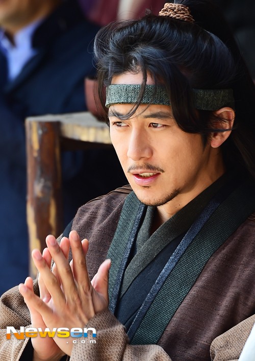 The Flower in Prison Fotoğrafı