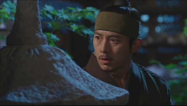 The Flower in Prison Fotoğrafı