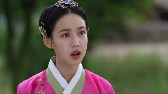 The Flower in Prison Fotoğrafı