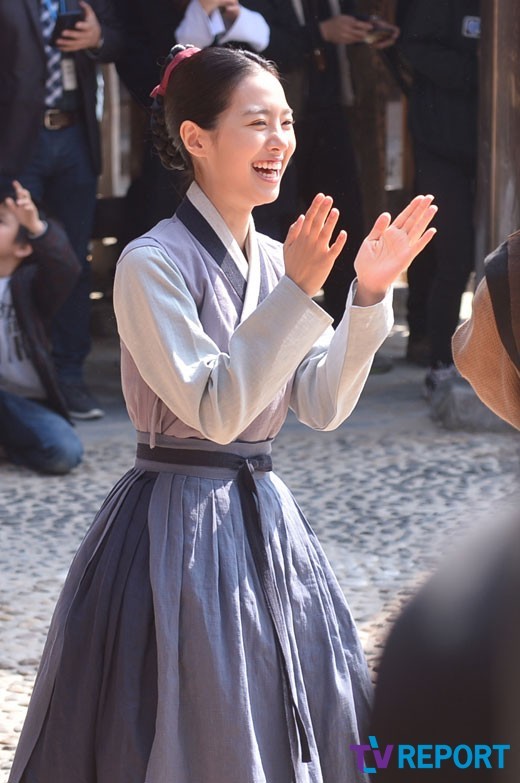 The Flower in Prison fotoğrafı