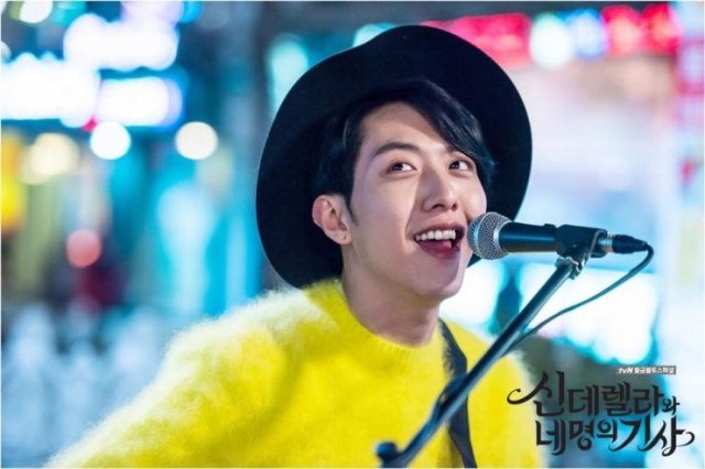 Cinderella and Four Knights Fotoğrafı