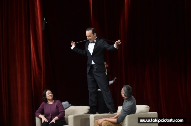 Müdür Ne'aptın? fotoğrafı