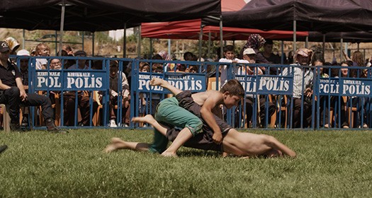 Genç Pehlivanlar Fotoğrafı