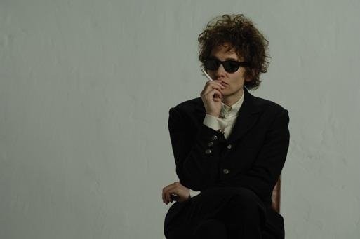 Beni Orada Arama Fotoğrafı