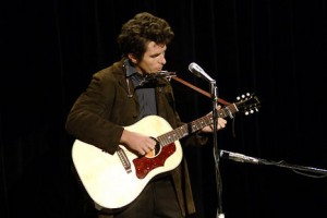 Beni Orada Arama Fotoğrafı