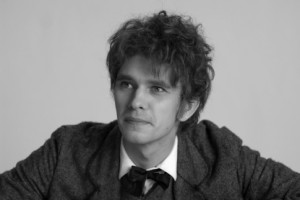 Beni Orada Arama Fotoğrafı