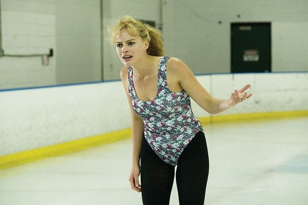 Ben, Tonya fotoğrafı