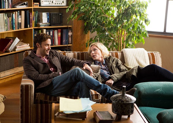 Evden Uzakta fotoğrafı