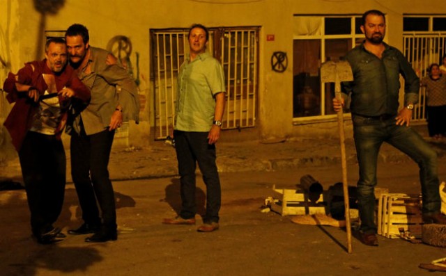 Çakallarla Dans 4 Fotoğrafı