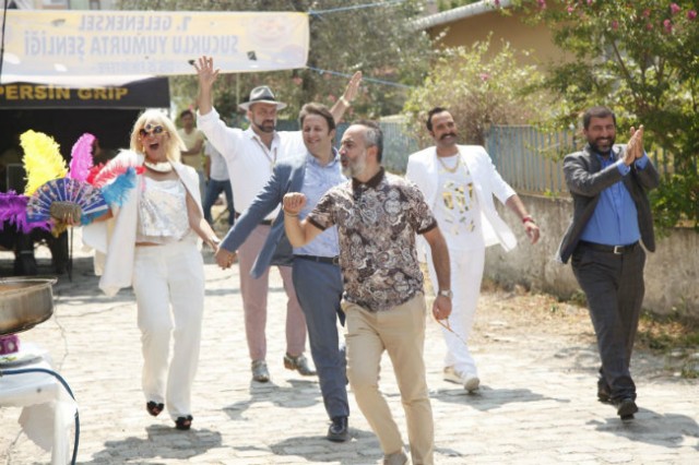 Çakallarla Dans 4 fotoğrafı