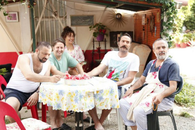 Çakallarla Dans 4 fotoğrafı