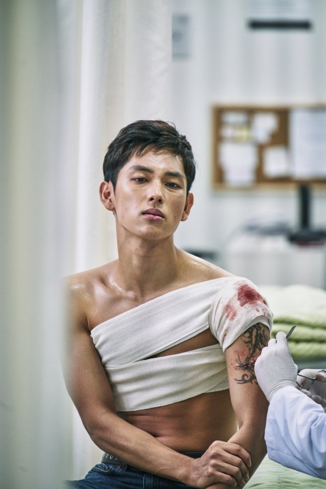 Acımasız fotoğrafı