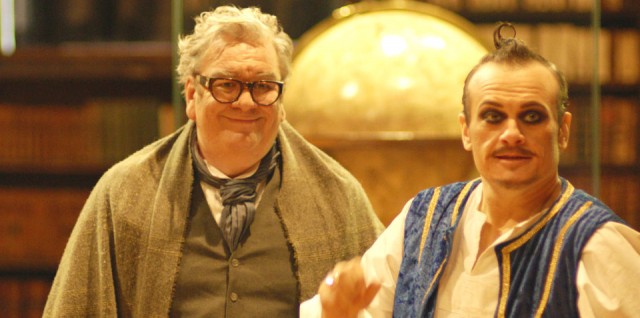 İsra ve Sihirli Kitap Fotoğrafı