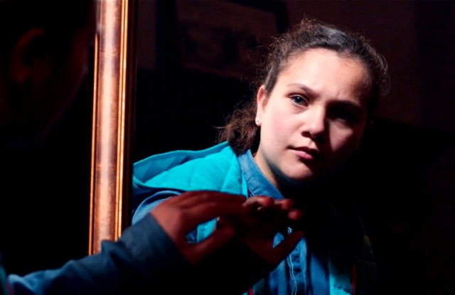 İsra ve Sihirli Kitap Fotoğrafı