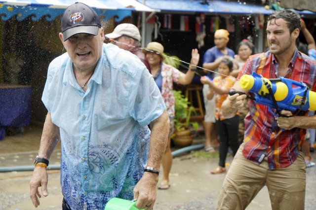 Better Late Than Never fotoğrafı