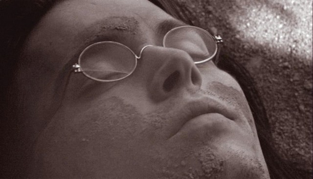 Ölü Adam Fotoğrafı