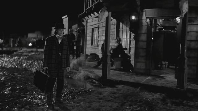 Ölü Adam fotoğrafı