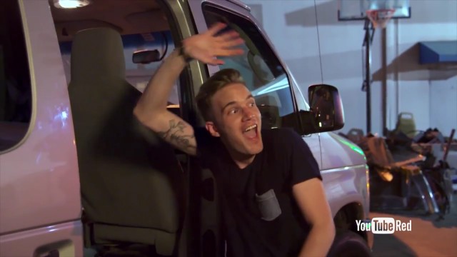 Scare PewDiePie Fotoğrafı