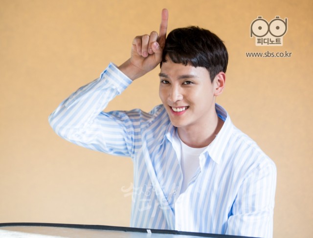 Suspicious Partner Fotoğrafı