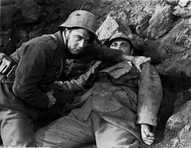 Batı Cephesinde Yeni Bir Şey Yok fotoğrafı