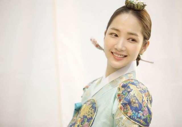 Queen For Seven Days Fotoğrafı