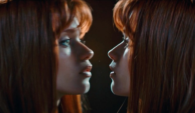 Elizabeth Harvest fotoğrafı