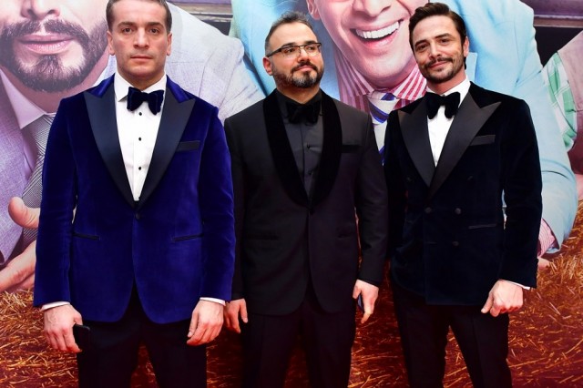 Ailecek Şaşkınız Fotoğrafı