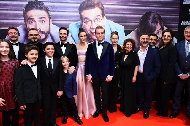 Ailecek Şaşkınız Fotoğrafı