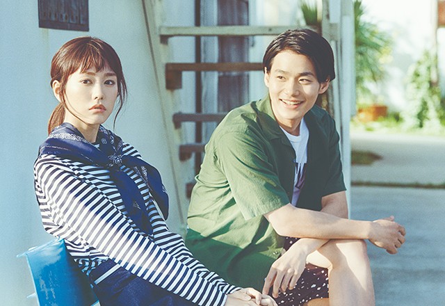 A Girl & Three Sweethearts Fotoğrafı